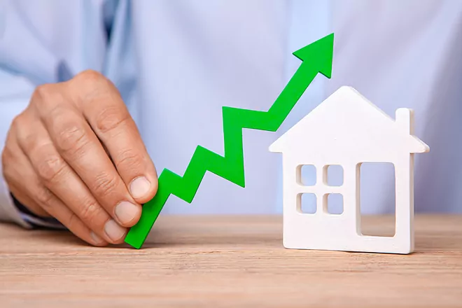 La vivienda se acerca a máximos de la 'burbuja': el precio de la segunda mano registra su mayor subida histórica y se encarece un 18%